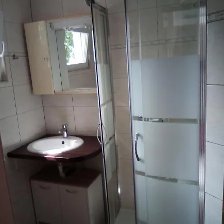 Kuca Melita -jacuzzi Holiday home