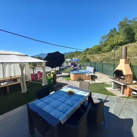 Holiday home Kuca Melita -jacuzzi *