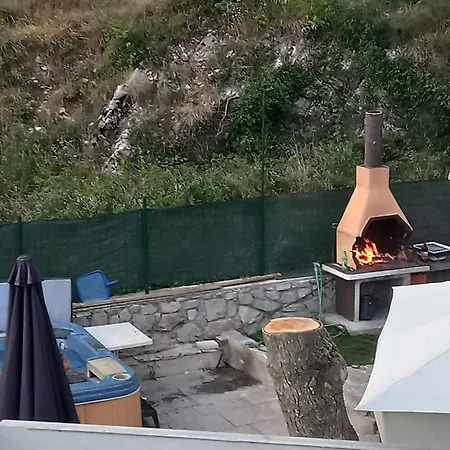 Holiday home Kuca Melita -jacuzzi *